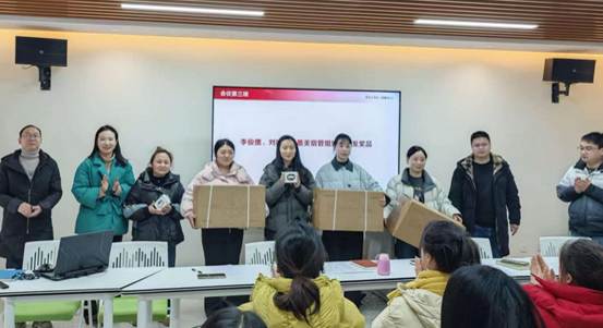 f0b38fafc9b37e66cc7fc283bf70179d